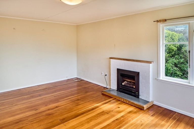 Photo of property in 13 Pukerua Beach Road, Pukerua Bay, 5026