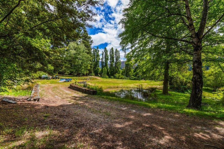 Photo of property in 60 Dalefield Road, Dalefield, Queenstown, 9371