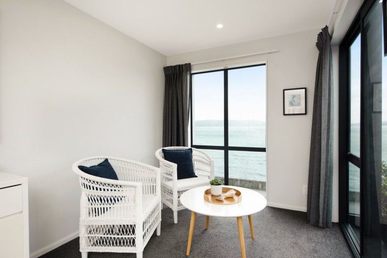 Photo of property in 4/148 Evans Bay Parade, Roseneath, Wellington, 6021