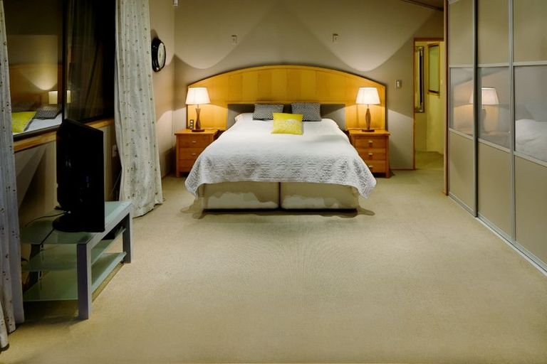 Photo of property in 3 Inaka Place, Titirangi, Auckland, 0604