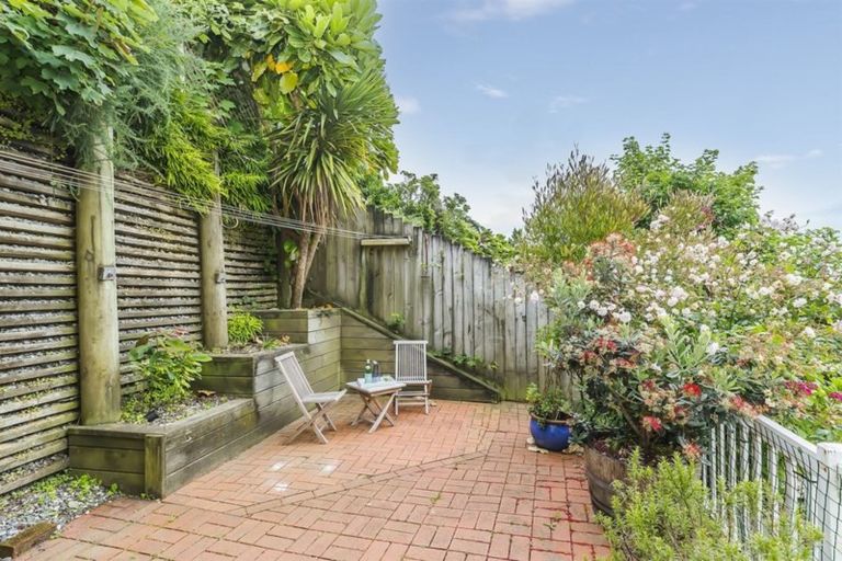 Photo of property in 8 Kilmister Avenue, Thorndon, Wellington, 6011