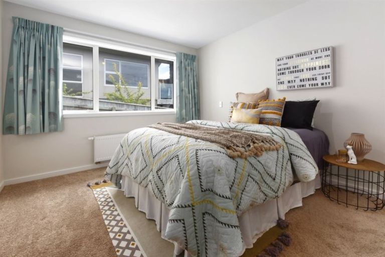 Photo of property in 135 Endeavour Drive, Whitby, Porirua, 5024