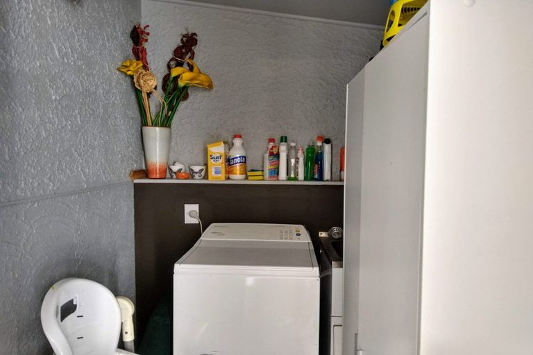 Photo of property in 18 Swiss Avenue, Gonville, Whanganui, 4501