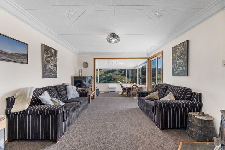 Photo of property in 74 Hocken Street, Kenmure, Dunedin, 9011