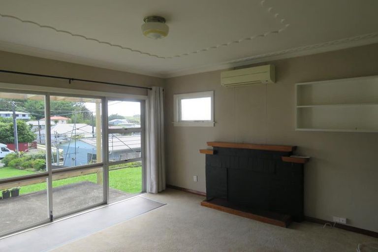 Photo of property in 190 Ngamotu Road, Spotswood, New Plymouth, 4310