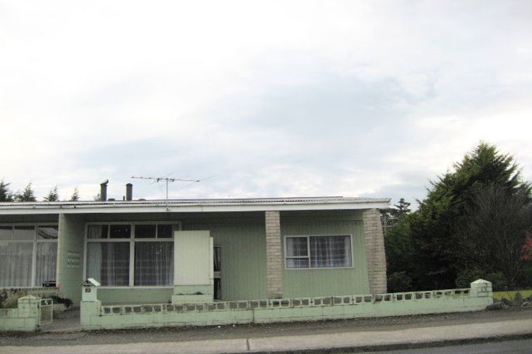 Photo of property in 37 Hasborough Place, Balclutha, 9230