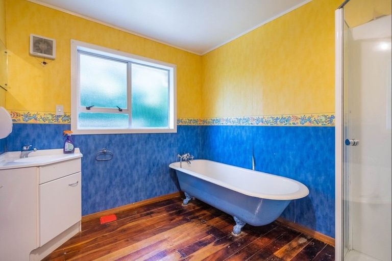 Photo of property in 42 Eatwell Avenue, Paraparaumu Beach, Paraparaumu, 5032