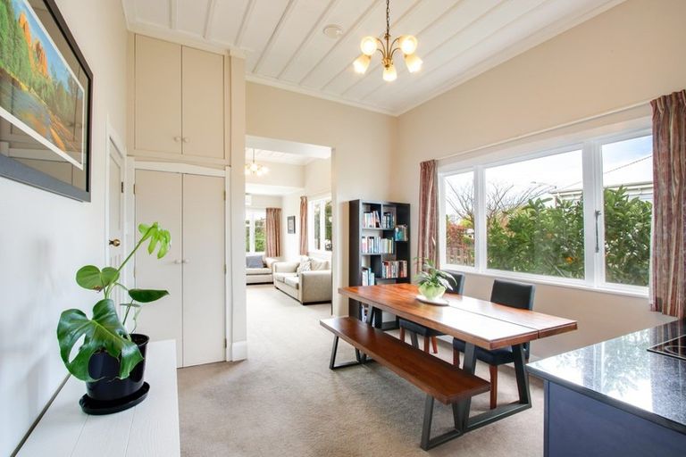 Photo of property in 803 Jervois Street, Mayfair, Hastings, 4122