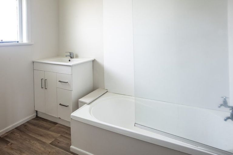 Photo of property in 150 Masters Avenue, Silverdale, Hamilton, 3216