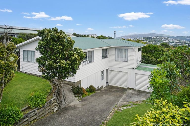 Photo of property in 77 Baylands Drive, Newlands, Wellington, 6037
