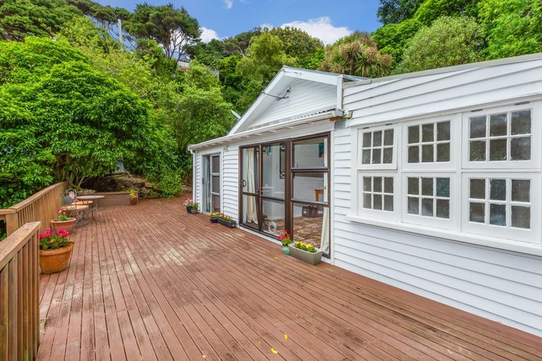 Photo of property in 1/45 Airlie Road, Plimmerton, Porirua, 5026