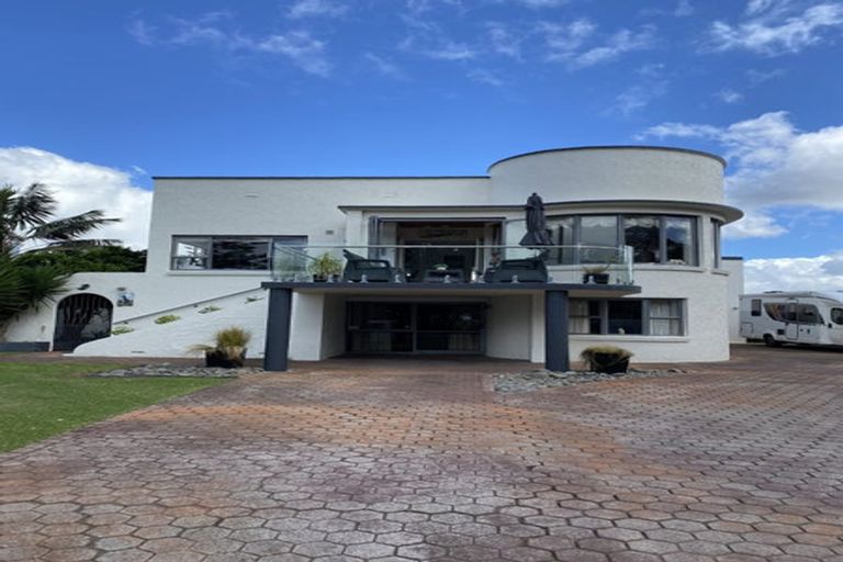 Photo of property in 238 Hibiscus Coast Highway, Orewa, 0931