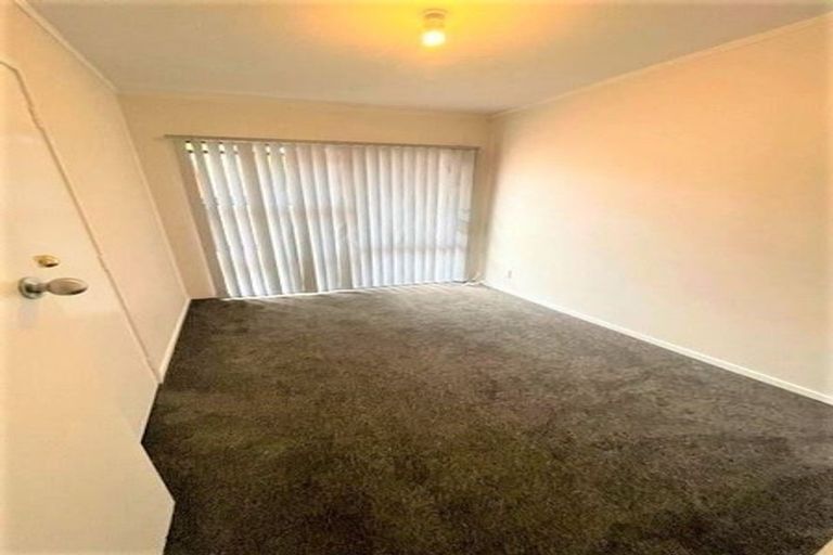 Photo of property in 228 Glamorgan Drive, Northcross, Auckland, 0630