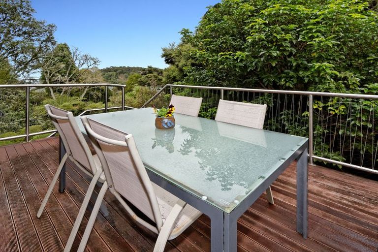 Photo of property in 3 Inaka Place, Titirangi, Auckland, 0604