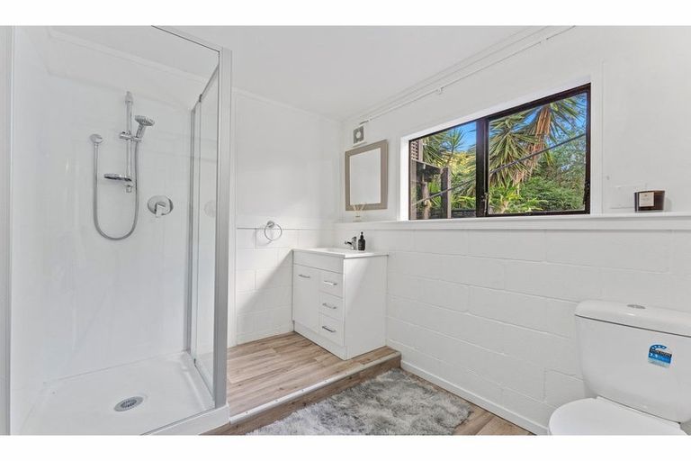 Photo of property in 61 Pemberton Avenue, Bayview, Auckland, 0629