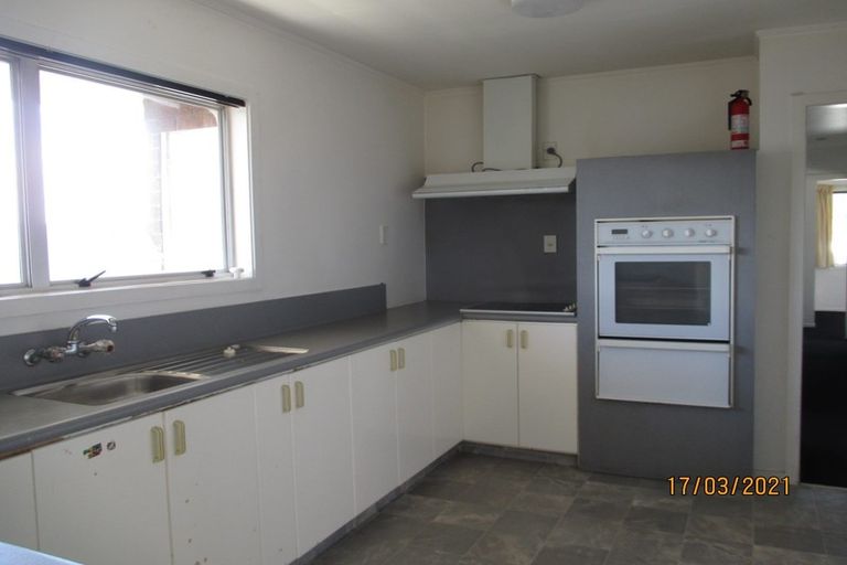 Photo of property in 236 Triangle Road, Massey, Auckland, 0614