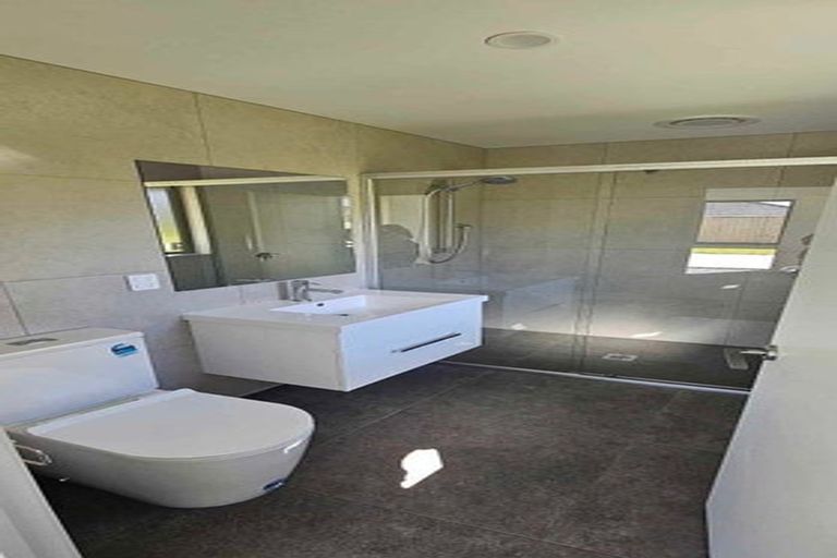 Photo of property in 14 Bathurst Crescent, Pokeno, 2402