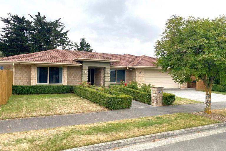 Photo of property in 22 Reka Street, Parklands, Christchurch, 8083