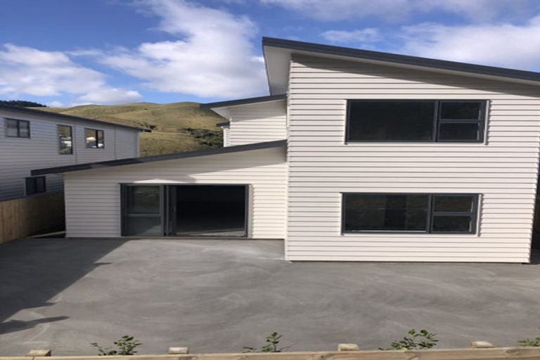 Photo of property in 59 Melksham Drive, Churton Park, Wellington, 6037