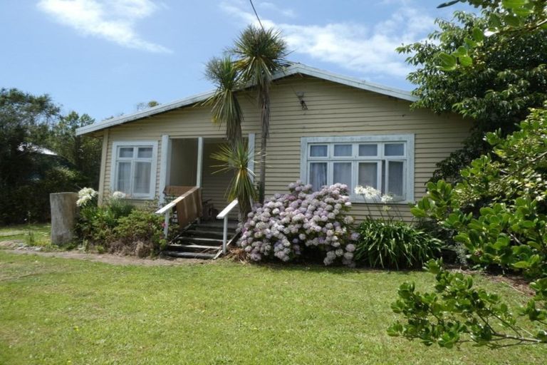 Photo of property in 13 Tasman Street, Carters Beach, Westport, 7825