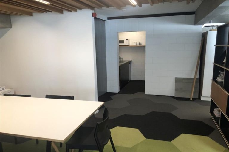 Photo of property in 61a Cambridge Terrace, Papatoetoe, Auckland, 2025