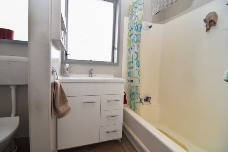 Photo of property in 38 Philip Street, Carterton, 5713