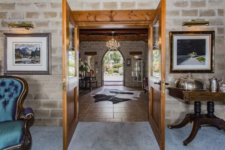 Photo of property in 24 Aorangi Crescent, Lake Tekapo, 7999