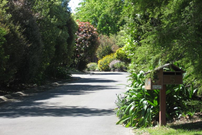 Photo of property in 5 Ardilea Avenue, Stoke, Nelson, 7011