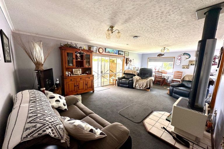 Photo of property in 28 Lanark Street, Balclutha, 9230