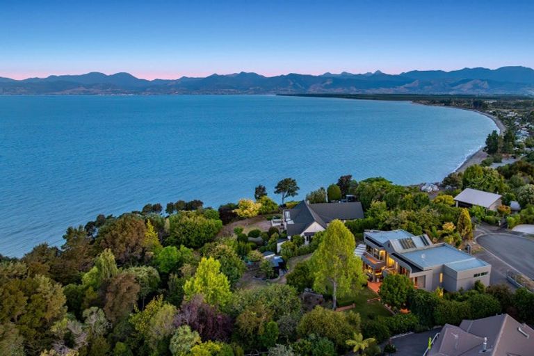 Photo of property in 15 Van Beek Place, Ruby Bay, Mapua, 7005