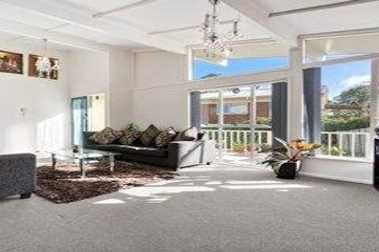 Photo of property in 93 Beaumonts Way, Manurewa, Auckland, 2102