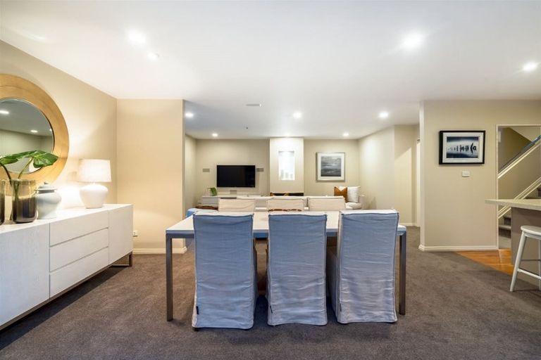 Photo of property in 2/35a Hart Road, Hauraki, Auckland, 0622