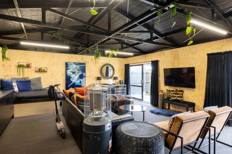 Photo of property in 87 Beachville Road, Redcliffs, Christchurch, 8081