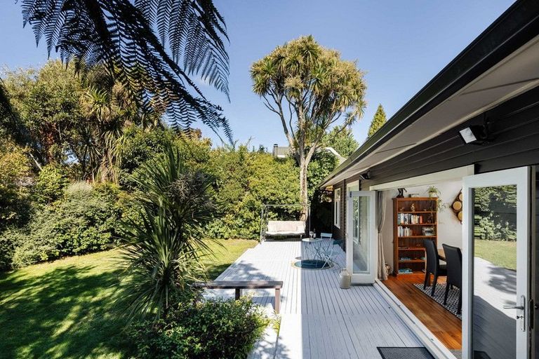 Photo of property in 7 Norfolk Road, Waipahihi, Taupo, 3330