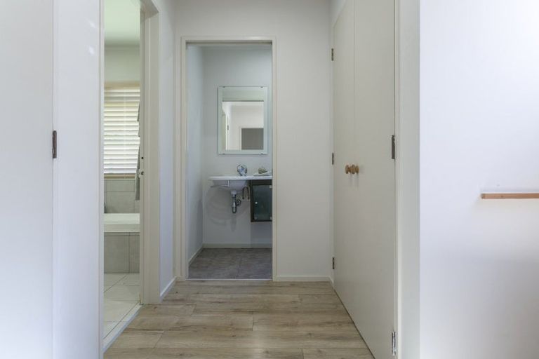 Photo of property in 71 Gillespie Place, Acacia Bay, Taupo, 3385