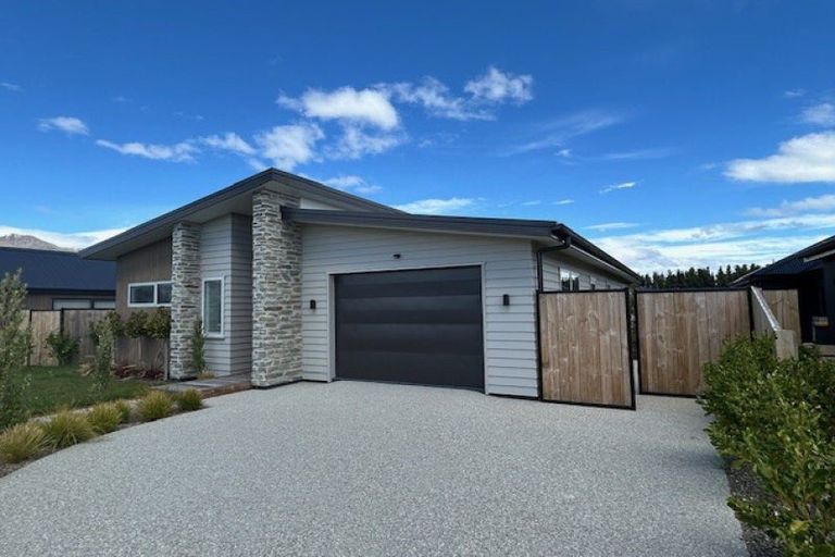 Photo of property in 65 Longview Drive, Lake Hawea, 9382