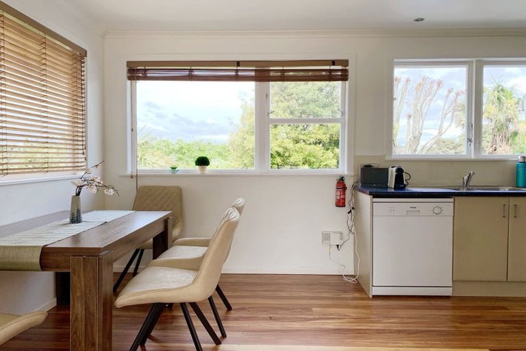 Photo of property in 86 Moa Road, Point Chevalier, Auckland, 1022