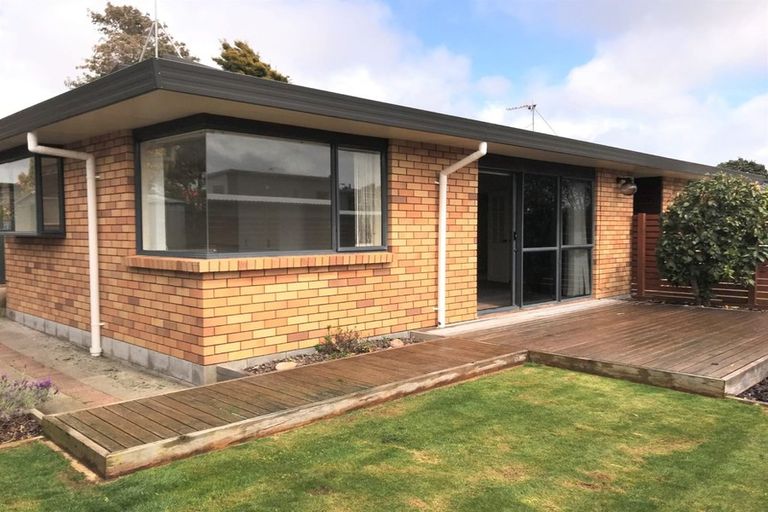 Photo of property in 4 Frank Wilson Terrace, Welbourn, New Plymouth, 4312