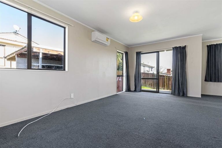 Photo of property in 4/1 Rebecca Rise, Weymouth, Auckland, 2103