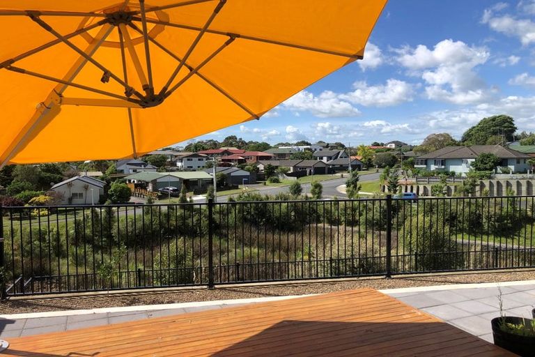 Photo of property in 22 Te Tiireke Drive, Glenview, Hamilton, 3206