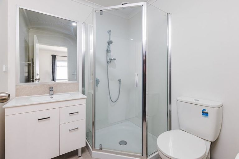 Photo of property in 20 Harore Road, Takanini, 2112