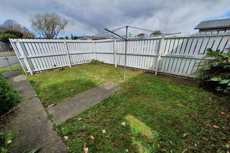 Photo of property in 2/28 Strathfield Avenue, Dallington, Christchurch, 8061