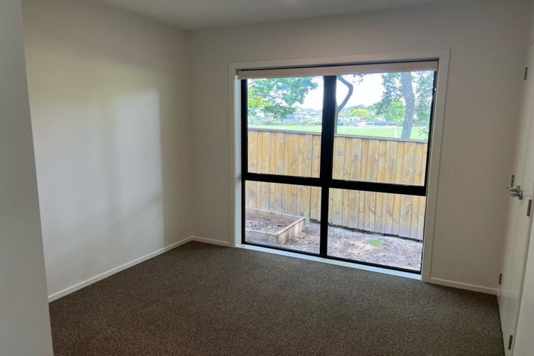 Photo of property in 40 Trinidad Road, Sunnynook, Auckland, 0620