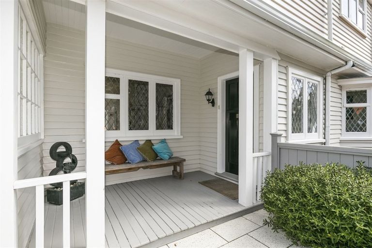 Photo of property in 12 Moana Road, Kelburn, Wellington, 6012