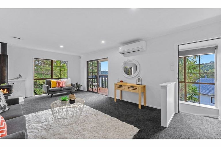 Photo of property in 61 Pemberton Avenue, Bayview, Auckland, 0629