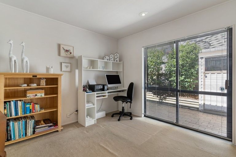 Photo of property in 1/4 Omana Road, Milford, Auckland, 0620