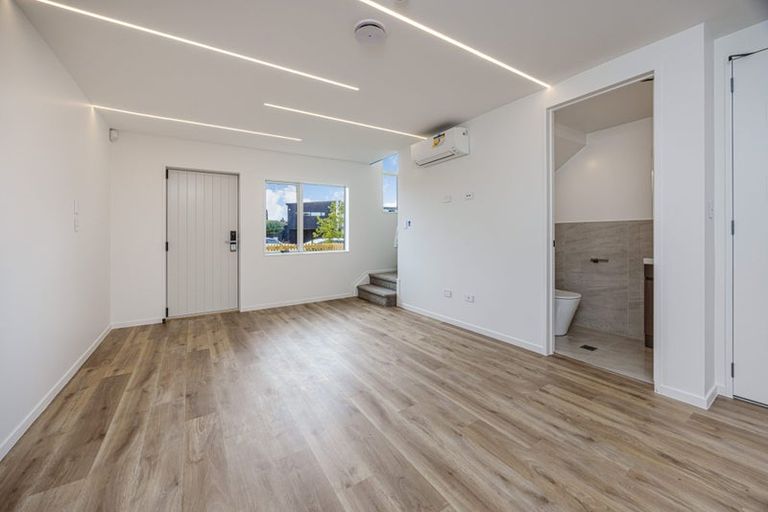 Photo of property in 115b Luke Street East, Otahuhu, Auckland, 1062