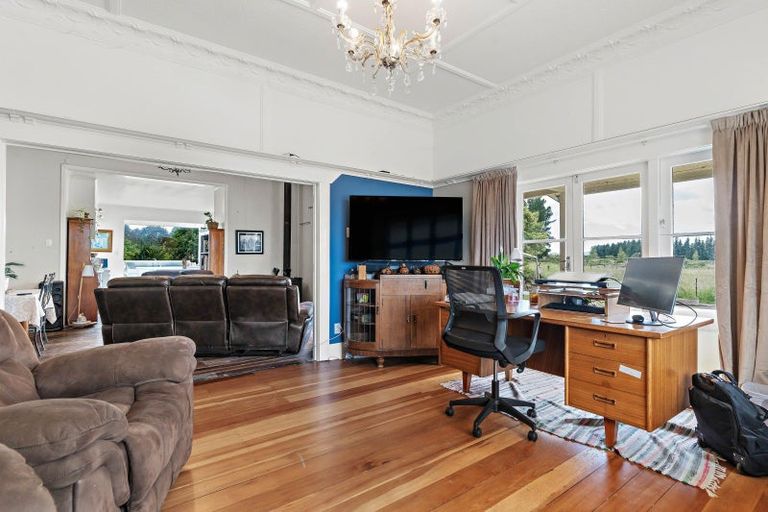 Photo of property in 56 Parkers Road, West Taratahi, Carterton, 5791