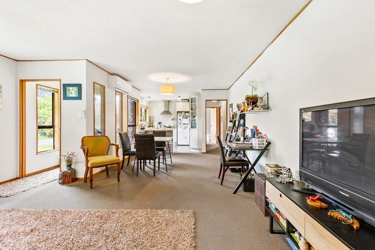 Photo of property in 3/203 Lake Road, Belmont, Auckland, 0622