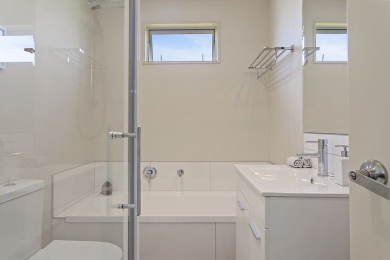 Photo of property in 1 Pemberton Drive, Amberley, 7410